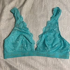 Victoria’s Secret Lace Bralette Sea Foam Green 🌈 bundle me!🌈